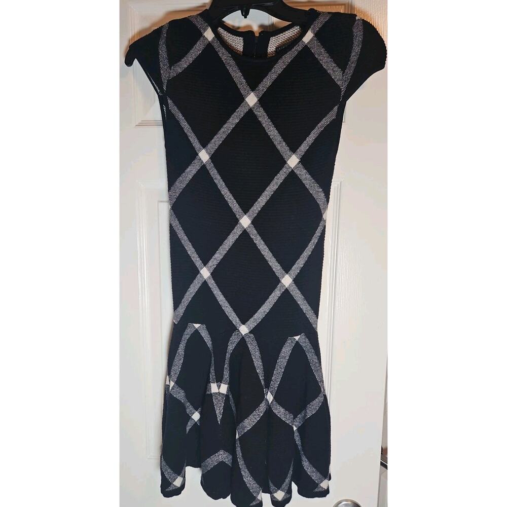 Alice + Olivia “EMPLOYED” Black & White Knit Fit & Flare Dress - Size Small